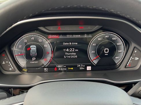 Certified 2025 Audi Q3 2.0T Premium Plus w/ Premium Plus Package AWD/4WD image 10
