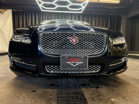 Used 2016 Jaguar XJ L Portfolio image 13