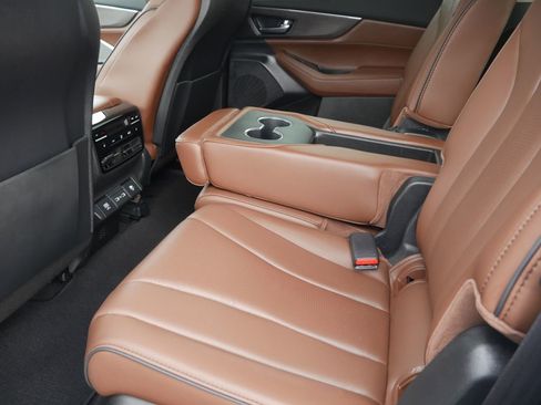 Used 2023 Acura MDX SH-AWD w/ Advance Package image 23