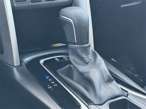 Used 2023 Toyota Corolla Cross LE image 24