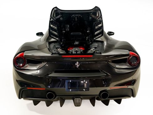 Used 2018 Ferrari 488 Spider RWD image 49