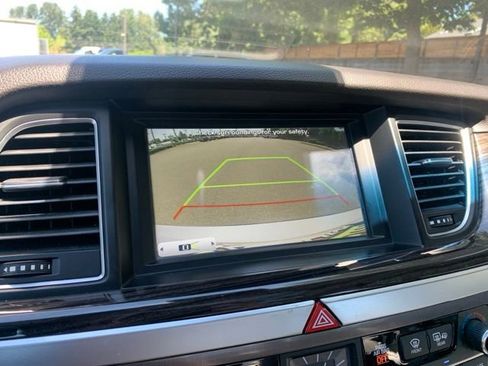 Used 2015 Hyundai Genesis 3.8 w/ Option Group 03 AWD/4WD image 18