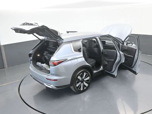 New 2026 Mitsubishi Outlander SE image 79