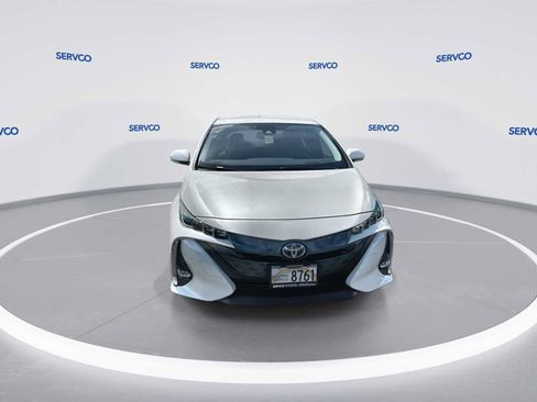 Used 2017 Toyota Prius Prime Premium FWD image 3
