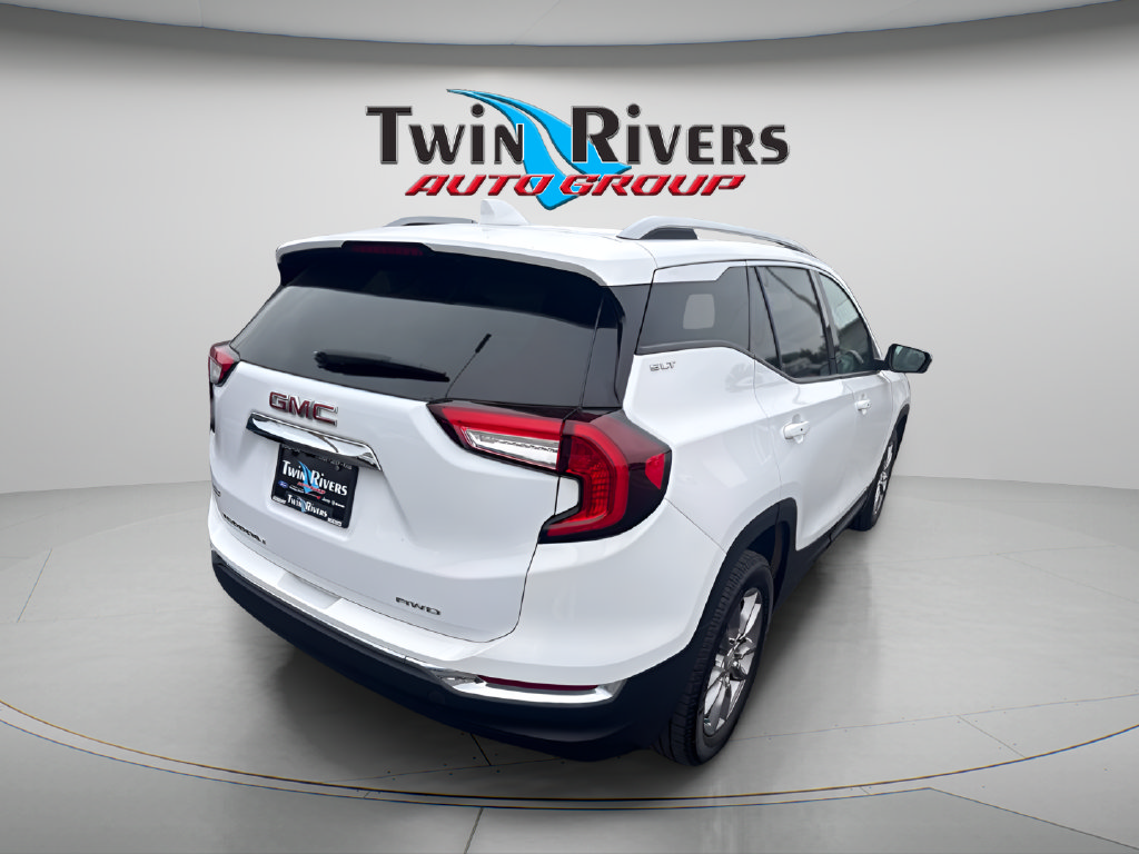 Used 2022 GMC Terrain SLT AWD/4WD image 4