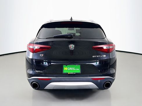 Used 2018 Alfa Romeo Stelvio Ti AWD/4WD image 8