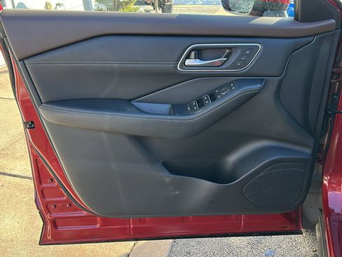 Certified 2021 Nissan Rogue SL w/ Premium Package image 14