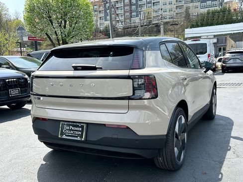 New 2026 Volvo EX30 Plus w/ Protection Package Premier image 2