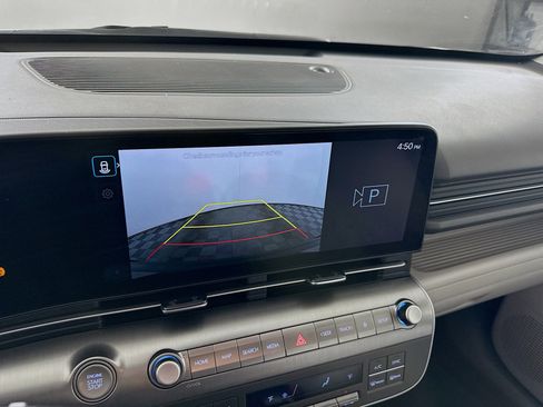 Used 2025 Hyundai Kona SEL image 22