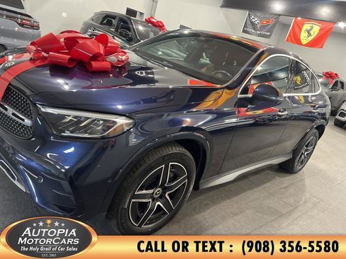 Used 2024 Mercedes-Benz GLC 300 4MATIC image 3