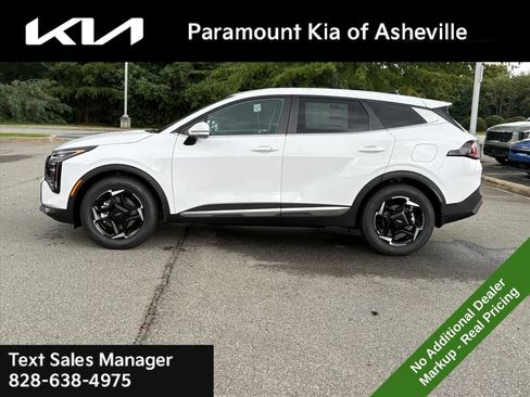 New 2026 Kia Sportage EX FWD image 3