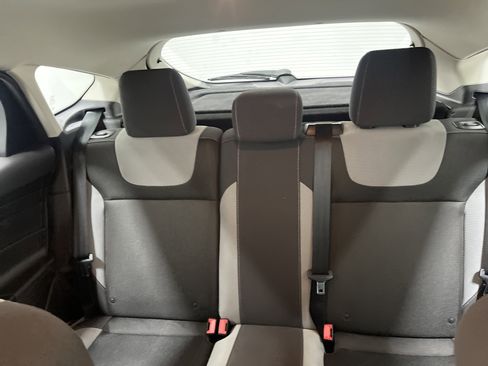 Used 2014 Ford Focus SE w/ SE Sport Package image 11