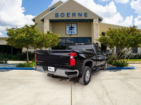 Used 2021 Chevrolet Silverado 2500 LTZ w/ Z71 Off-Road Package image 5