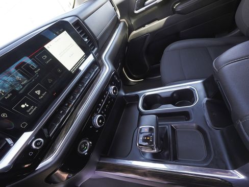 Used 2023 GMC Sierra 1500 Elevation w/ X31 Off-Road Package image 32