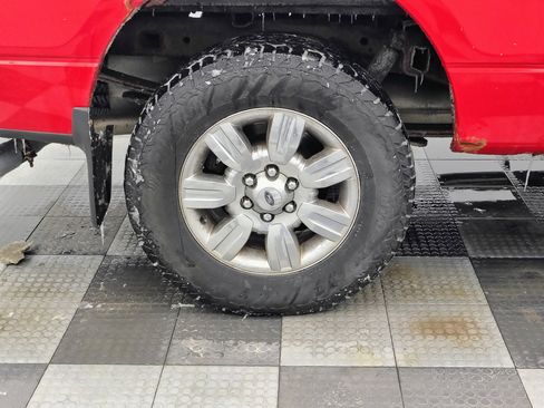 Used 2010 Ford F150 XLT image 12