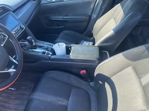 Used 2020 Honda Civic Sport image 6
