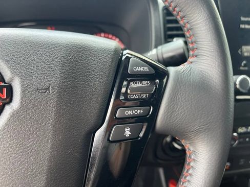 Used 2024 Nissan Frontier PRO-4X w/ Technology Package AWD/4WD image 19