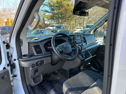 Used 2024 Ford Transit 250 Low Roof w/ Exterior Upgrade Package image 12