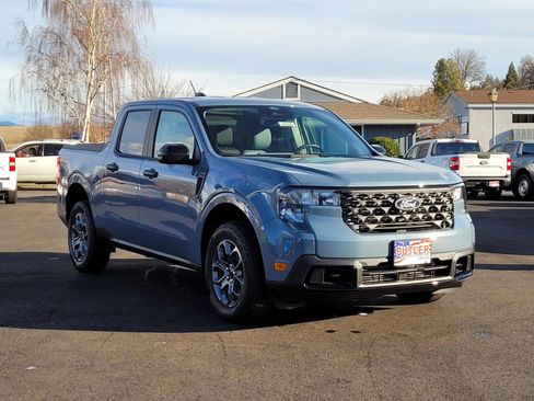 New 2026 Ford Maverick XLT w/ XLT Luxury Package AWD/4WD image 3