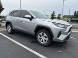 Used 2022 Toyota RAV4 LE image 2