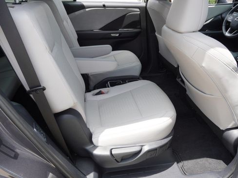 Certified 2025 Lexus TX 350 AWD w/ Technology Package image 30