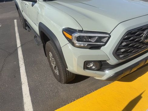 Used 2023 Toyota Tacoma TRD Off-Road image 3