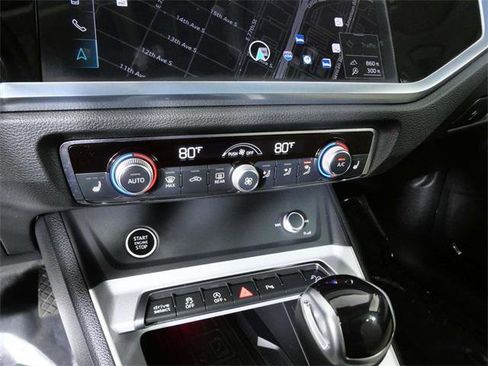 Used 2024 Audi Q3 2.0T Premium Plus image 19