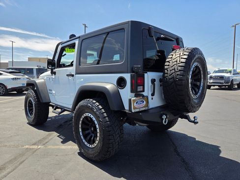 Used 2018 Jeep Wrangler Sport w/ Connectivity Group AWD/4WD image 4