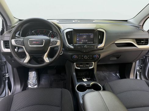 Used 2024 GMC Terrain SLE w/ Driver Convenience Package AWD/4WD image 9