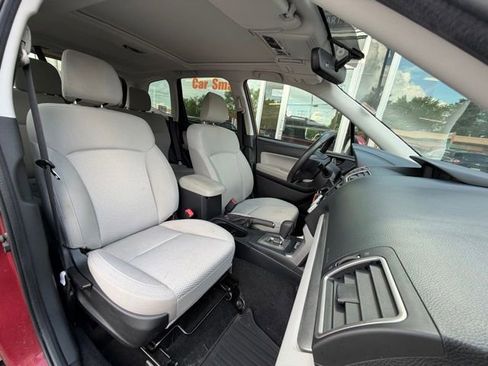 Used 2017 Subaru Forester 2.5i Premium w/ All-Weather Package AWD/4WD image 12