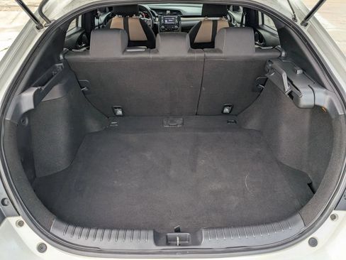 Used 2018 Honda Civic Sport image 12