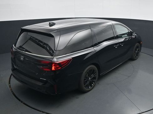Used 2025 Honda Odyssey Sport-L image 19