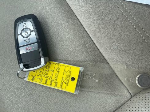 Used 2020 Ford EcoSport Titanium image 28