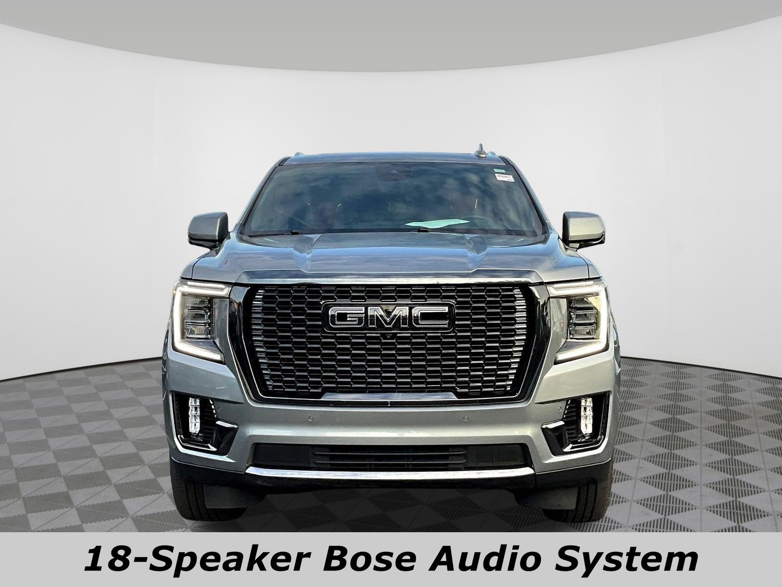Used 2023 GMC Yukon XL Denali Ultimate w/ LPO, Floor Liner Package AWD/4WD image 2