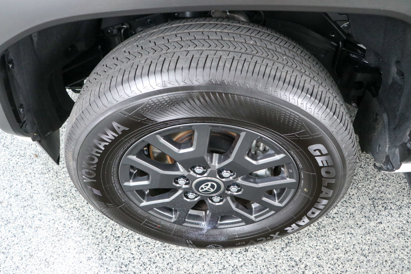 Used 2025 Toyota 4Runner SR5 AWD/4WD image 11