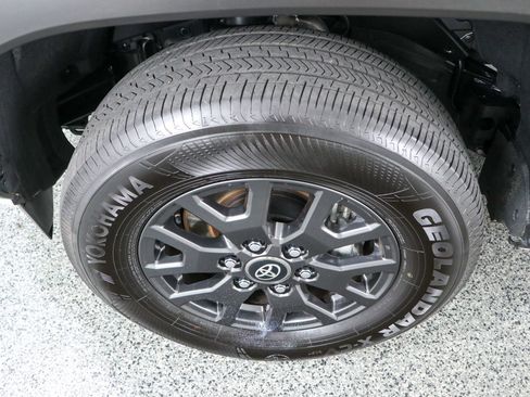 Used 2025 Toyota 4Runner TRD Sport AWD/4WD image 11