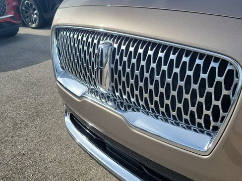 Certified 2021 Lincoln Nautilus FWD w/ Equipment Group 101A image 13