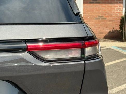 New 2026 Jeep Grand Cherokee Limited AWD/4WD image 15