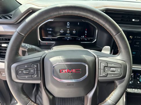 Used 2024 GMC Sierra 1500 AT4 w/ Technology Package AWD/4WD image 35