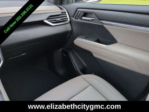 New 2026 GMC Acadia Elevation w/ Elevation Premium Package FWD image 19