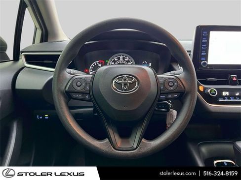 Used 2021 Toyota Corolla LE image 18