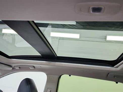 Certified 2023 Nissan Rogue Platinum FWD image 12