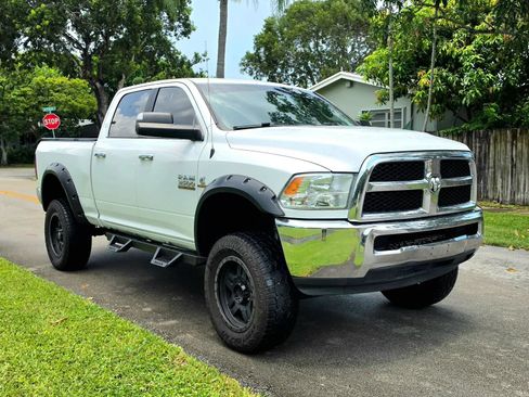 Used 2018 RAM 3500 SLT w/ Protection Group AWD/4WD image 3