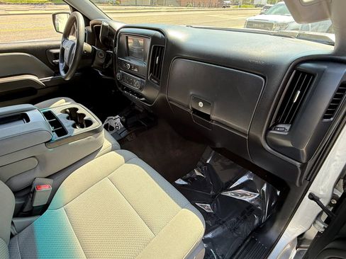 Used 2017 Chevrolet Silverado 1500 Custom w/ Custom Convenience Package image 26