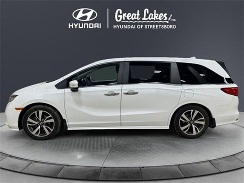 Used 2021 Honda Odyssey Touring image 2