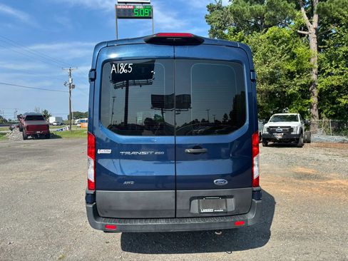 Used 2021 Ford Transit 250 Medium Roof AWD image 4