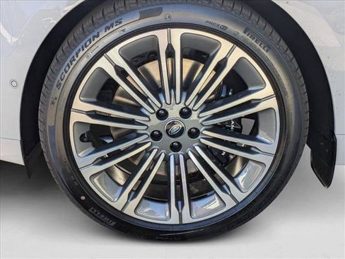 New 2025 Land Rover Range Rover Sport Dynamic SE image 10