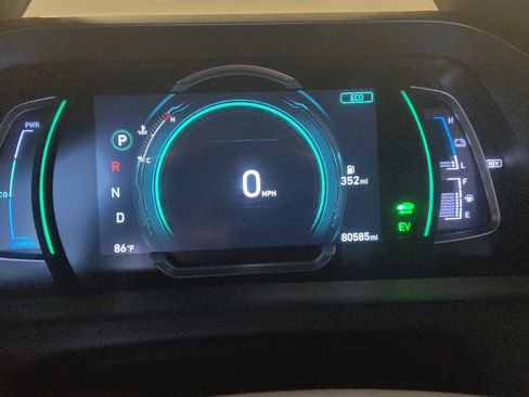 Used 2020 Hyundai Ioniq Limited FWD image 23