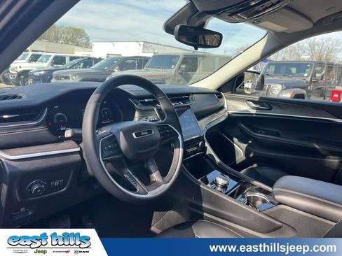 Certified 2023 Jeep Grand Cherokee L Limited AWD/4WD image 26