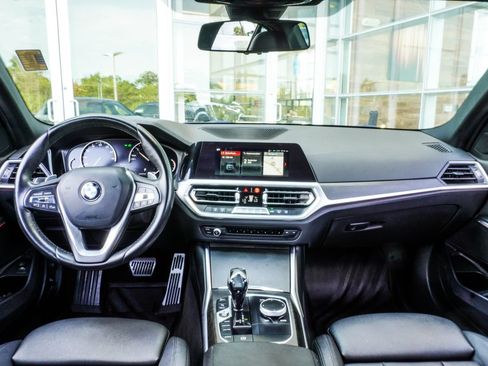 Used 2020 BMW 330i Sedan RWD image 5